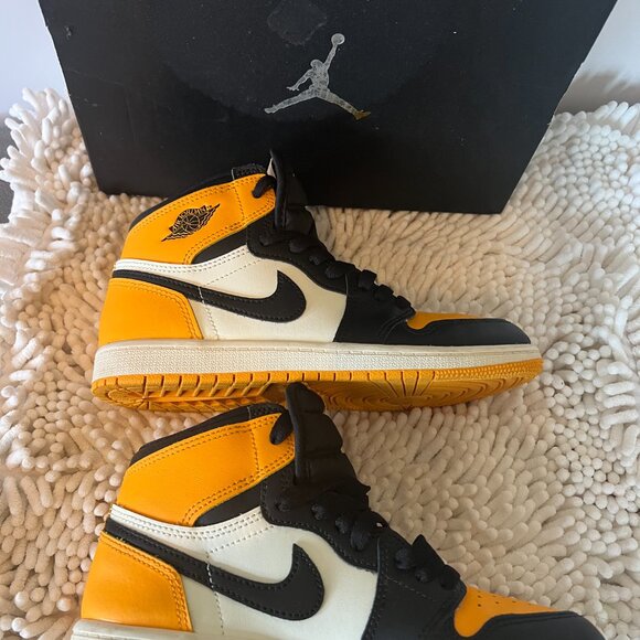 Nike Jordan 1 Retro High OG (PS)) - Picture 6 of 14